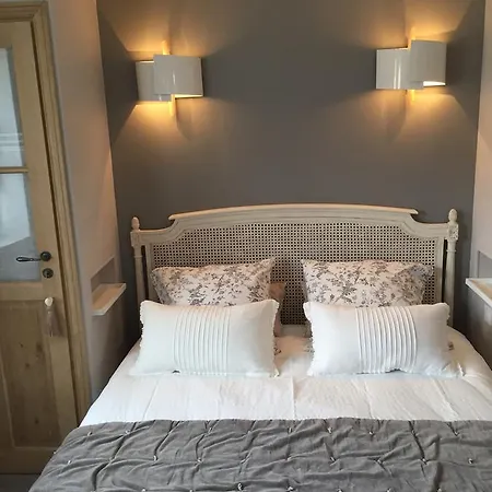 La Parenthese Bed & Breakfast 3*
