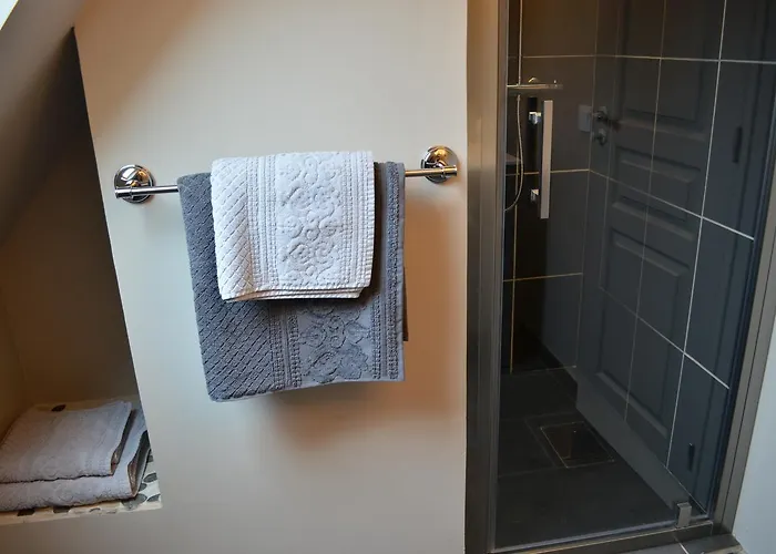 La Parenthese 3* Le Deluge